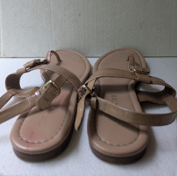 Coach Tan Patent Leather Thong Flat Sandals Size 7.5B - Picture 7 of 8